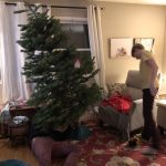 Stages of efficient Christmas decorating for peak family bonding